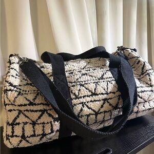 Universal Thread Boho Black and Cream Weekend Duffle Bag
